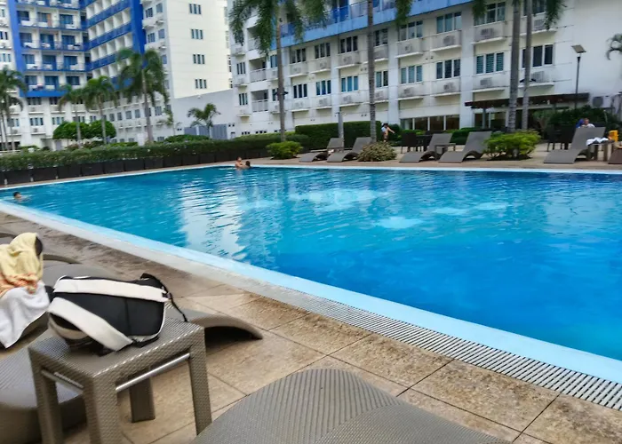 Reyna Ina Moa Sea Staycation Aparthotel